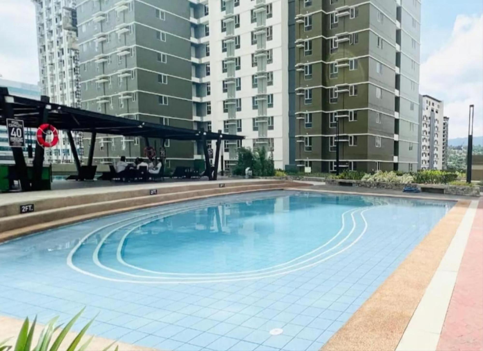 Cebu City Scape At Cebu It Park Bagian luar foto